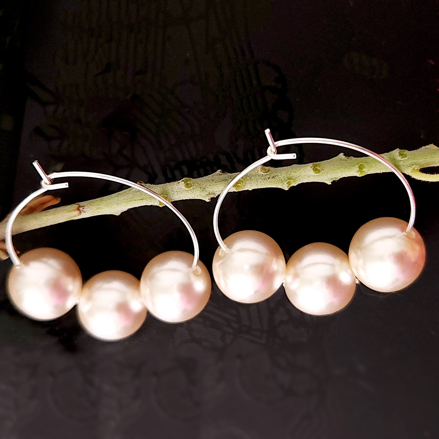 Silver hoops with pearls (vintage glass)