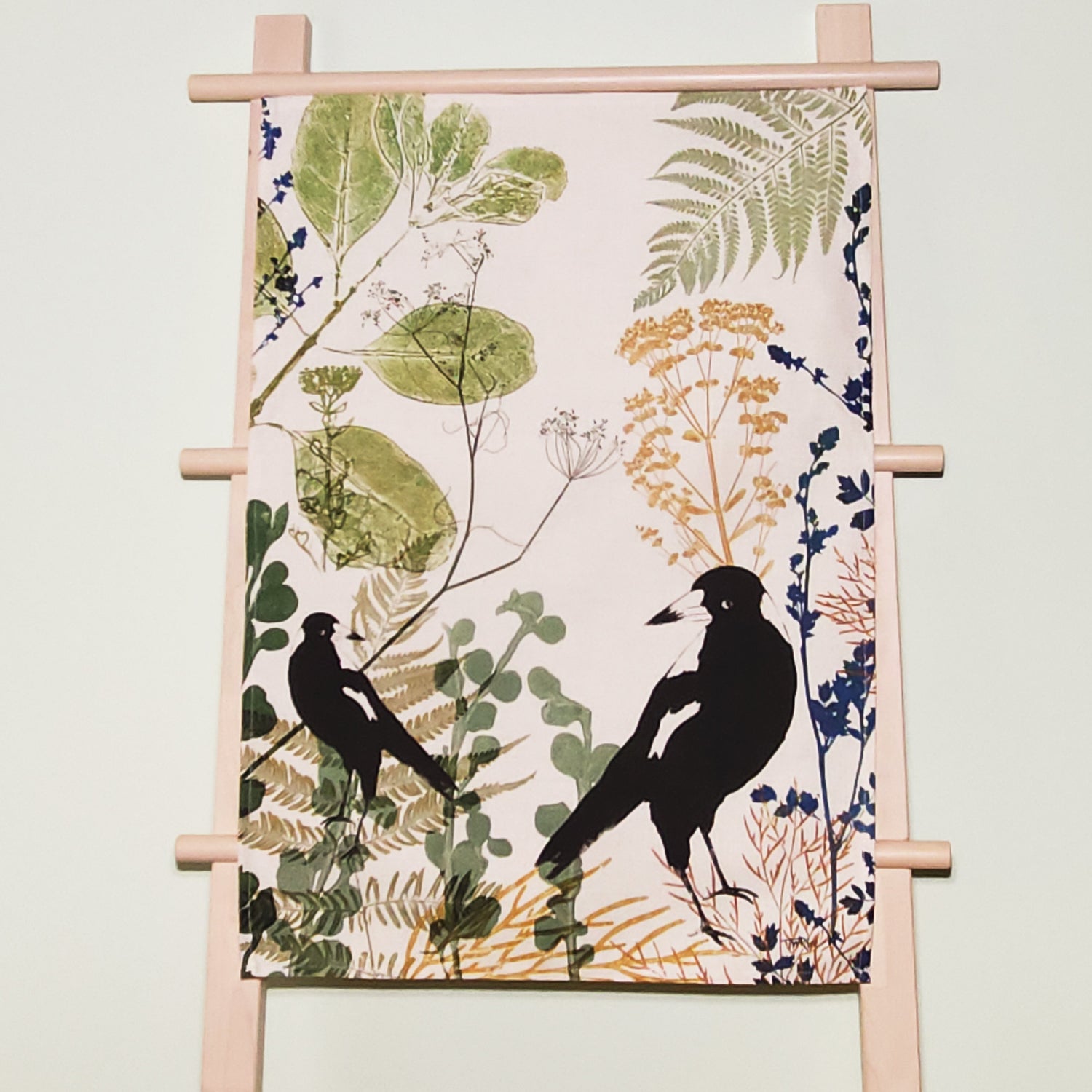 Beautiful black and white table linen