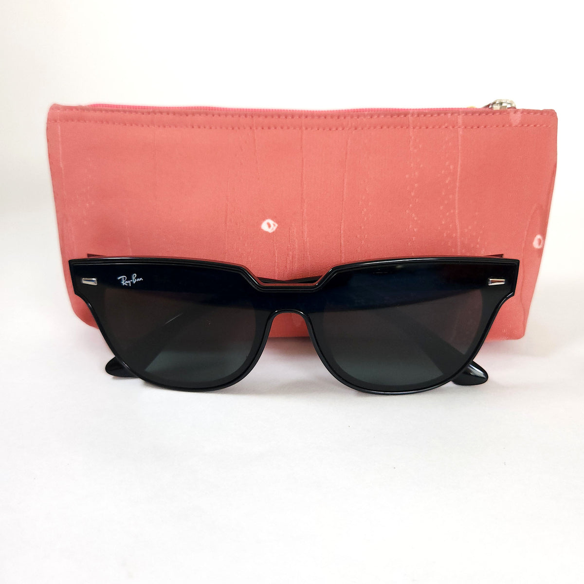 Kimono fabric glasses case in salmon silk
