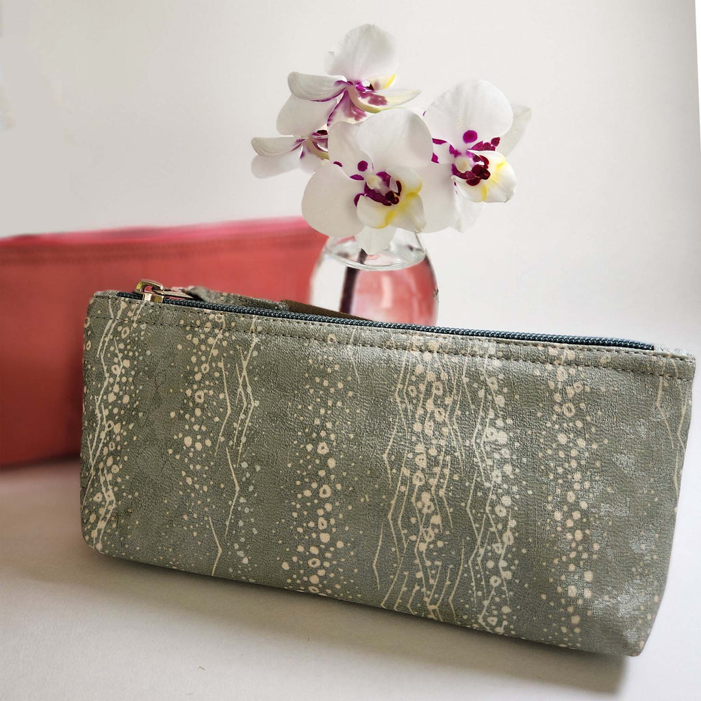 Patterned green kimono fabric glasses case