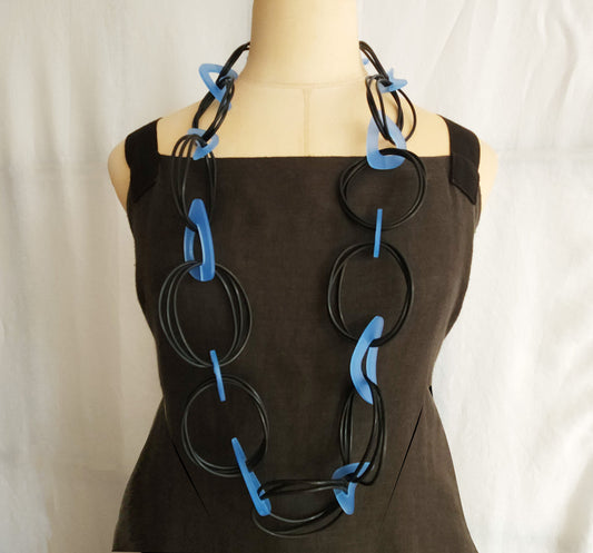 Blue Shapes necklace by Frank Ideas